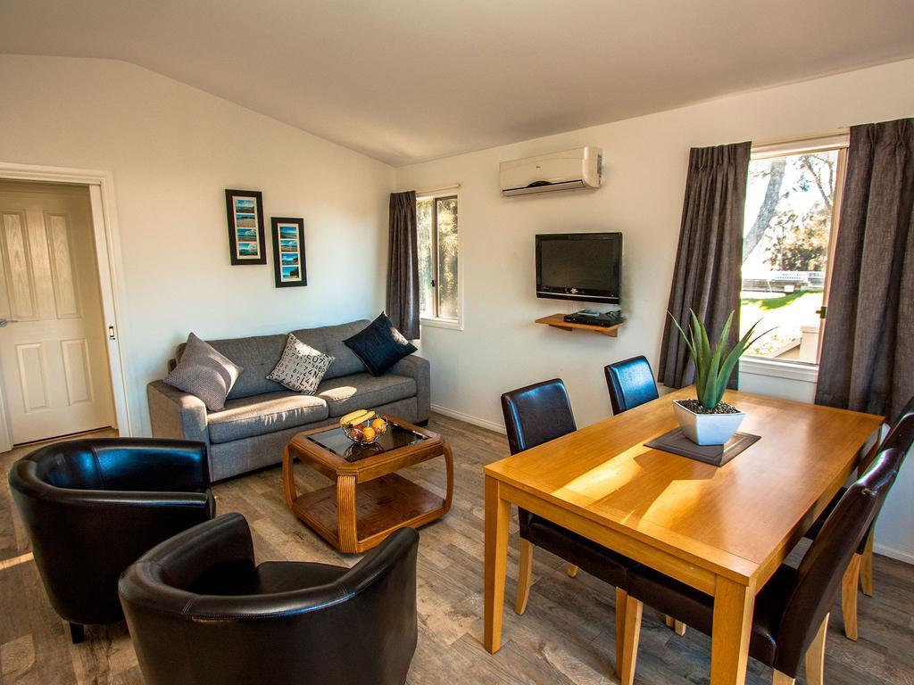 Caseys Beach Holiday Park Sunshine Bay Pokój zdjęcie